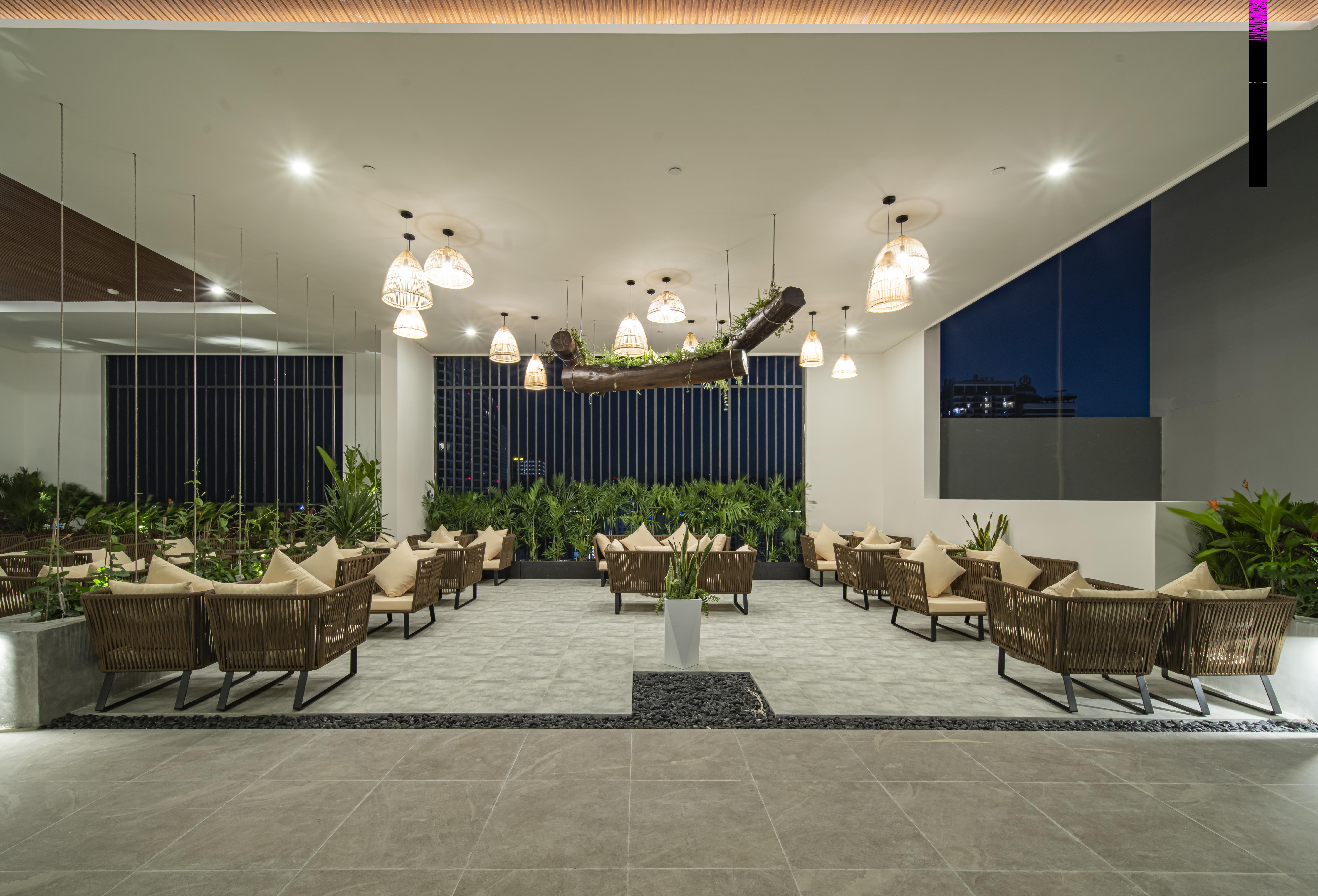 Potique Hotel Nha Trang Eksteriør billede