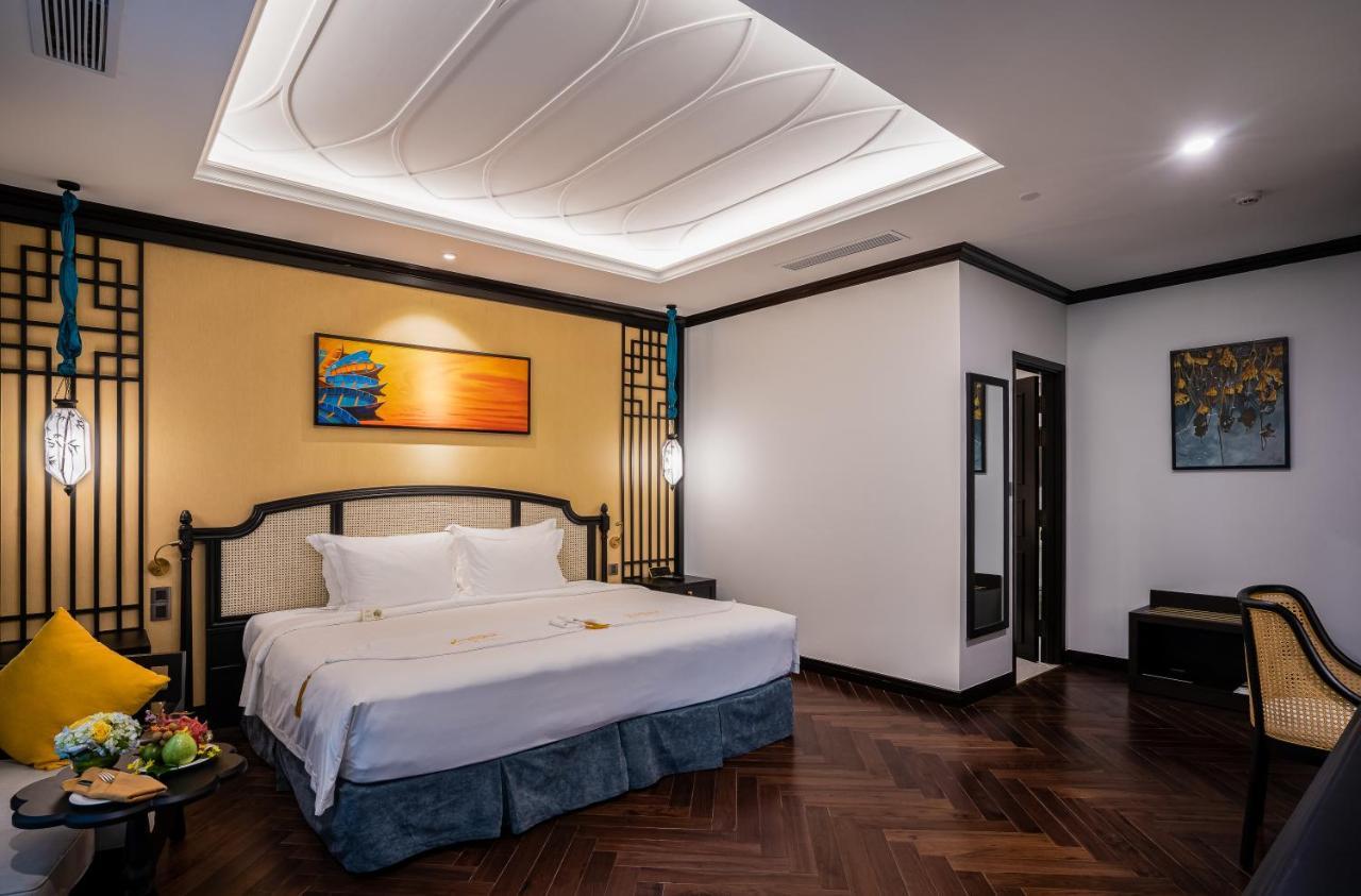 Potique Hotel Nha Trang Eksteriør billede