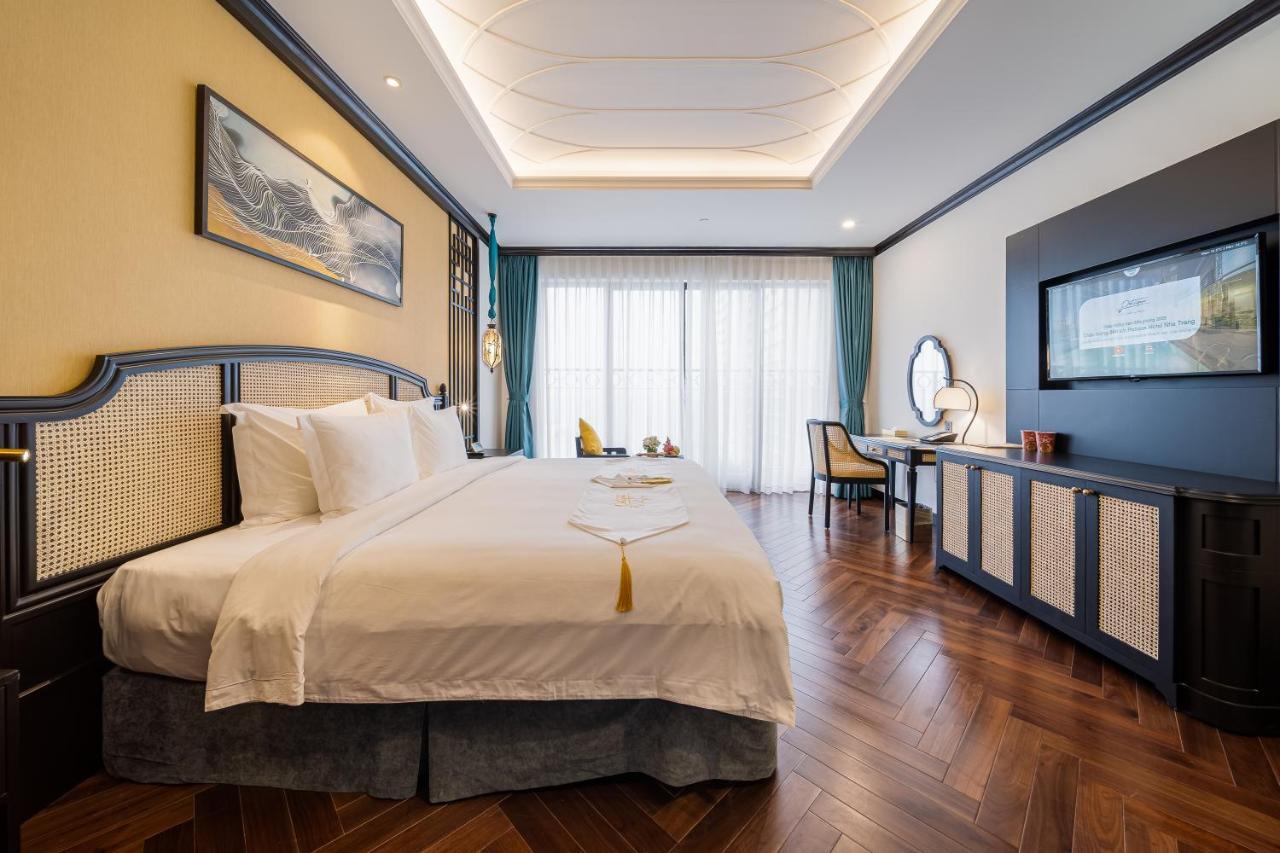 Potique Hotel Nha Trang Eksteriør billede