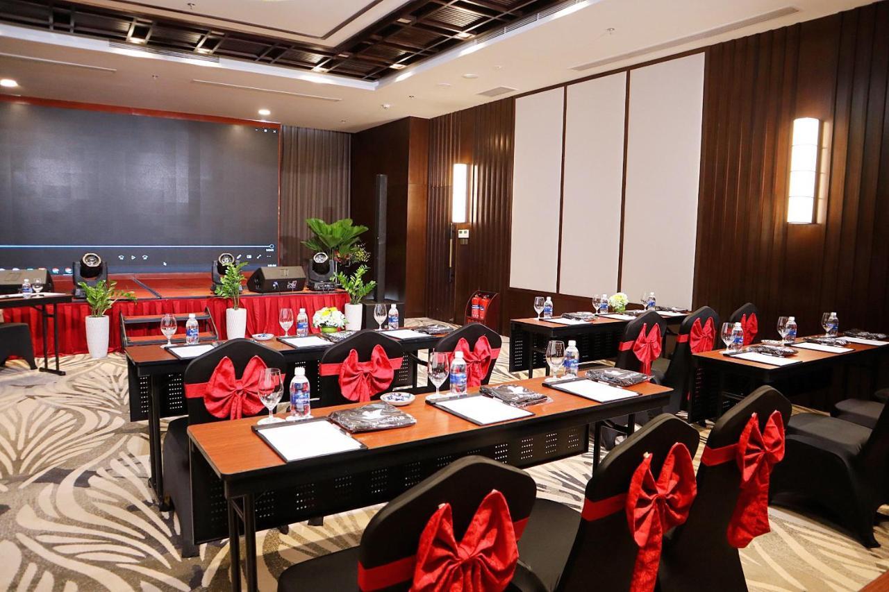 Potique Hotel Nha Trang Eksteriør billede
