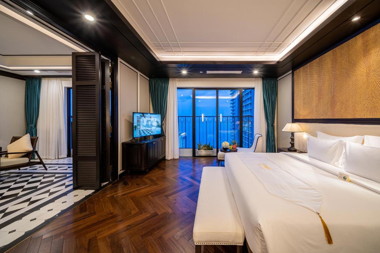 Potique Hotel Nha Trang Eksteriør billede