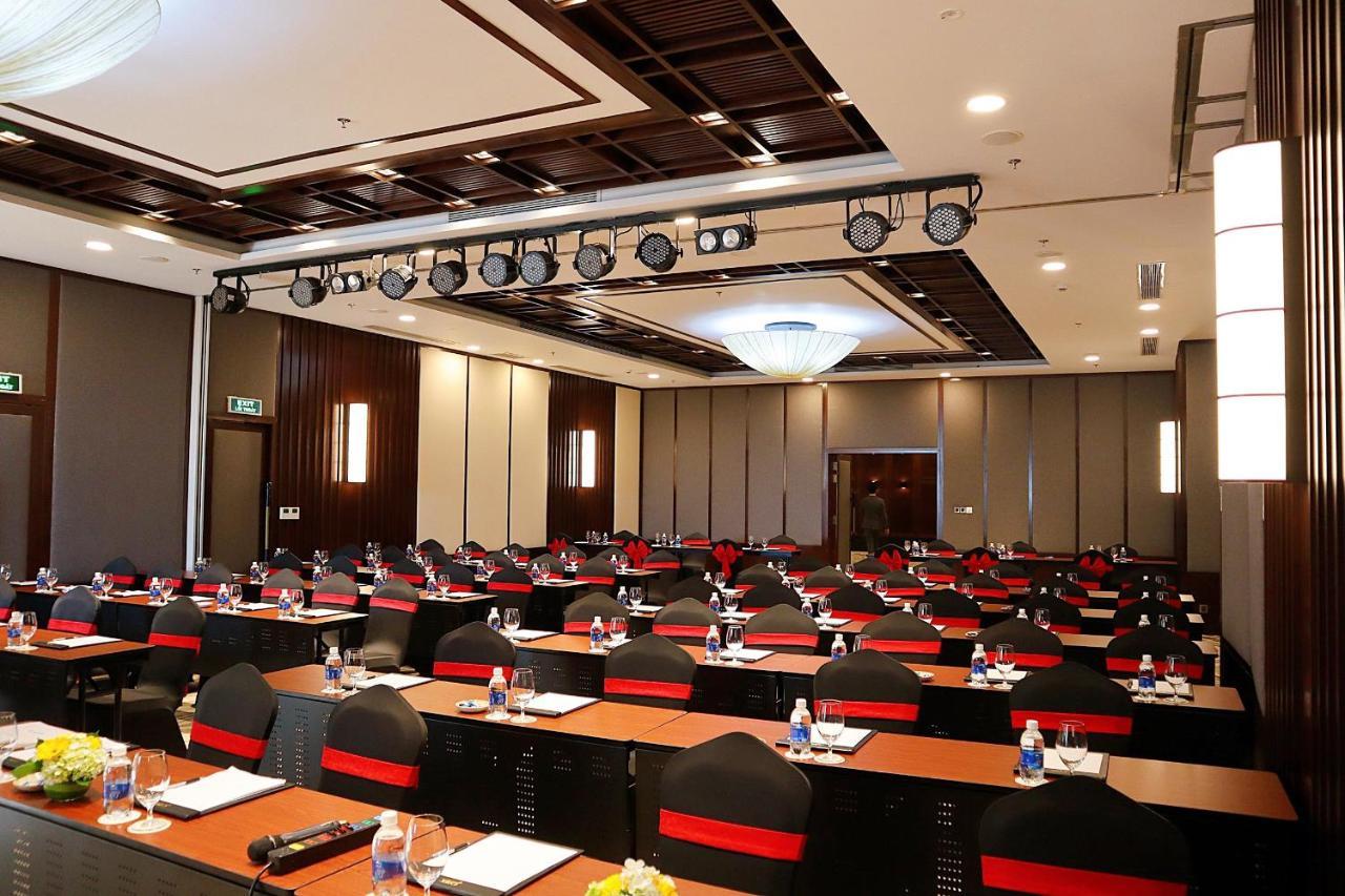 Potique Hotel Nha Trang Eksteriør billede