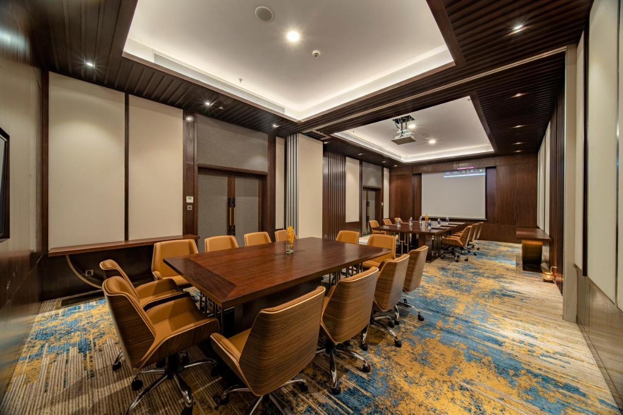 Potique Hotel Nha Trang Eksteriør billede